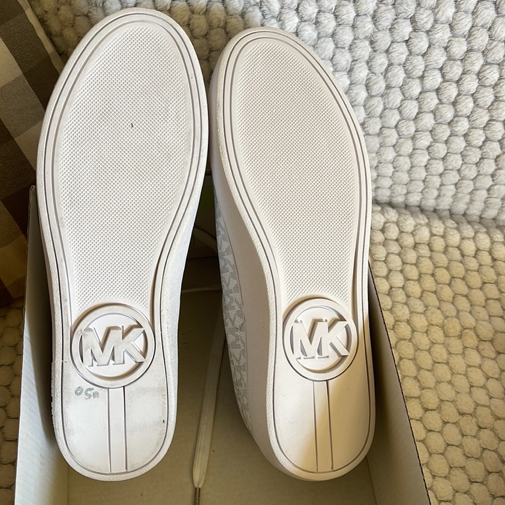 Michael Kors rubber shoes - Picture 3 of 4